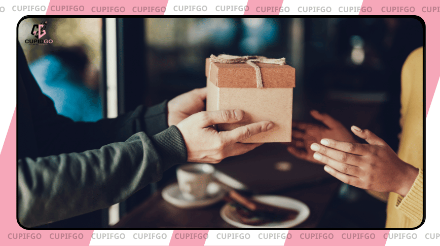 Nghệ thuật tặng quà sinh nhật cho nữ